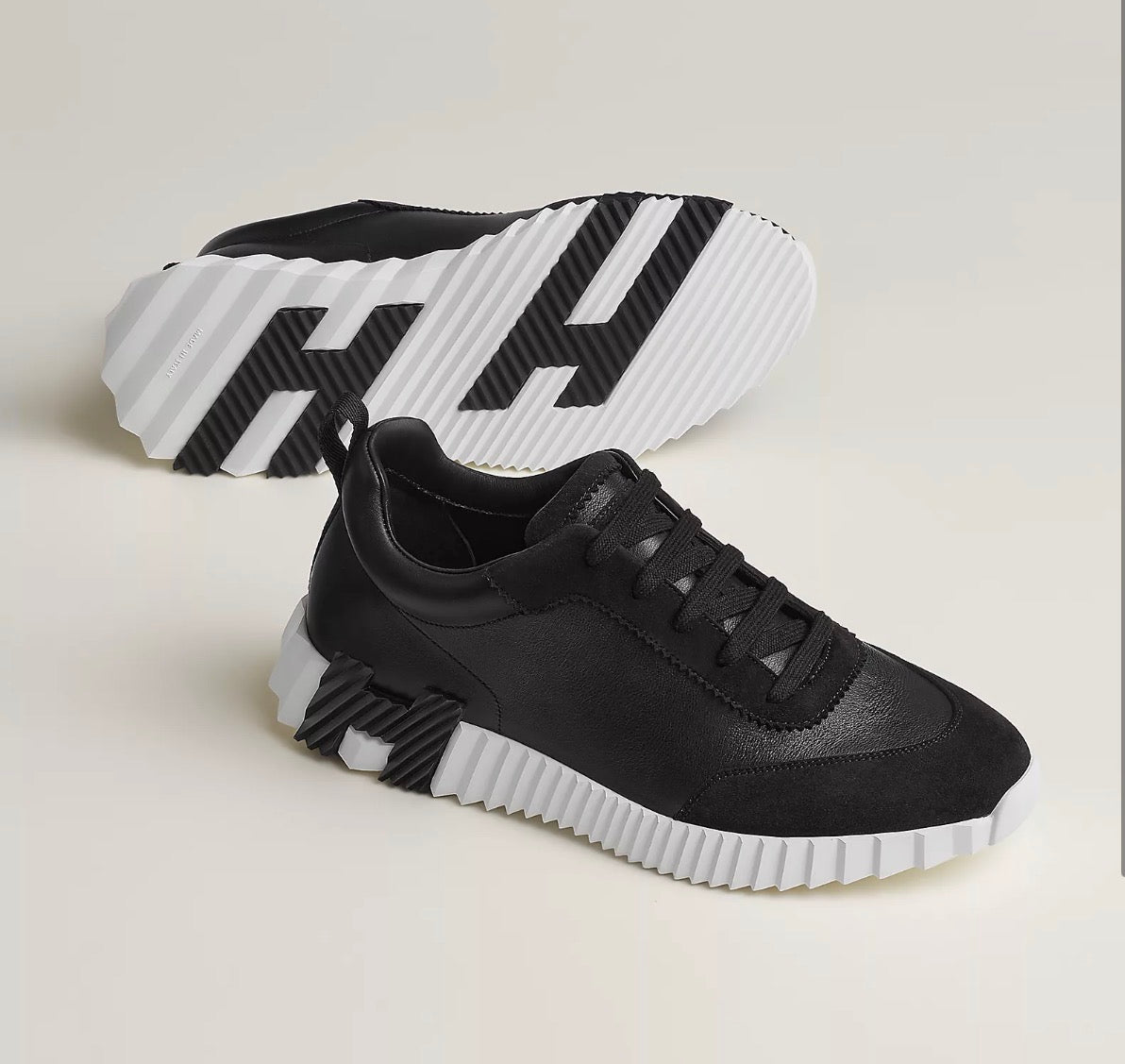 Hermes bouncing